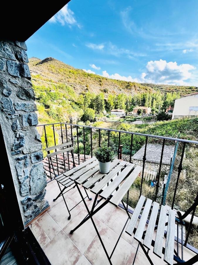Villa La casita del rio Soto en Cameros Esterno foto